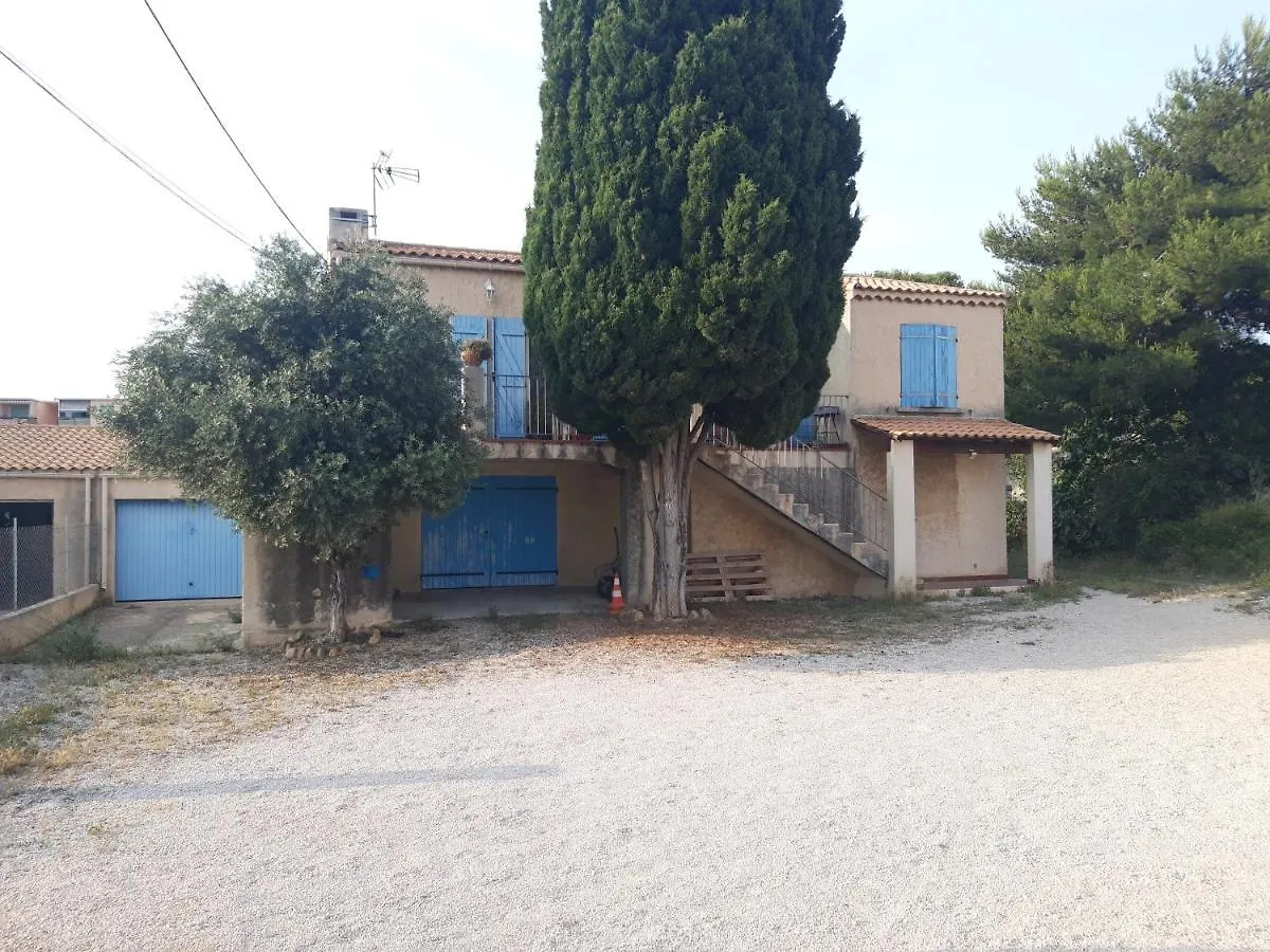 La Maison De Vacances 3 Chambres Sausset-les-Pins 0*,  France